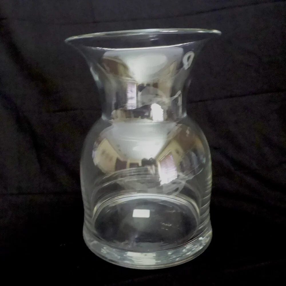 NEW 10.25” CRATE & BARREL LARGE GLASS FLOWER BOUQUET VASE